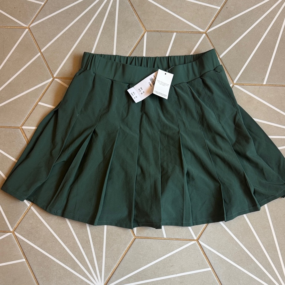 Abercrombie & Fitch “Random Golf Club” Forest Green Athletic Skirt NWT SZ XS